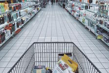 Domov pro seniory i supermarket? Kralupy prodávají pozemek v Mikovicích