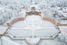 Advent na zámku: Zámek Veltrusy zve na adventní tvoření, prohlídky i živý betlém